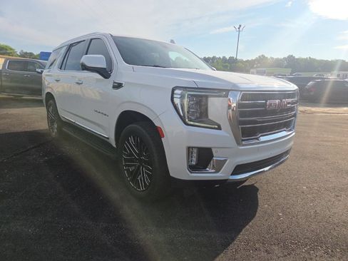 Used 2022 GMC Yukon SLT w/ SLT Premium Package RWD image 1