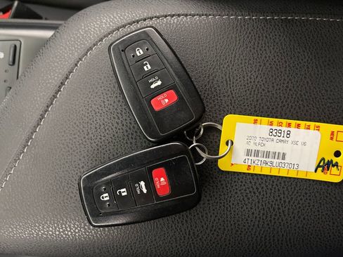 Used 2020 Toyota Camry XSE w/ Carpet Mat Package FWD image 24
