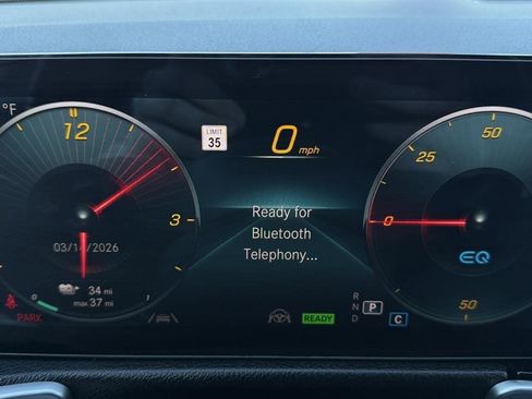 Used 2022 Mercedes-Benz EQB 300 4MATIC image 36