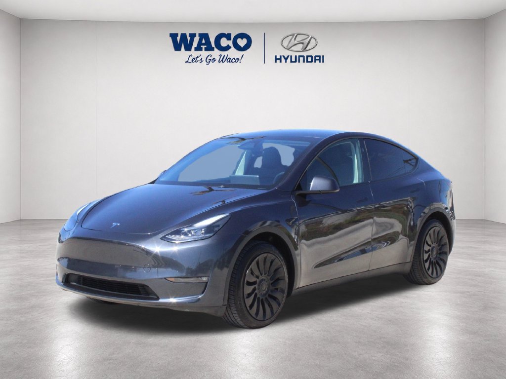 Used 2025 Tesla Model Y Long Range RWD image 3