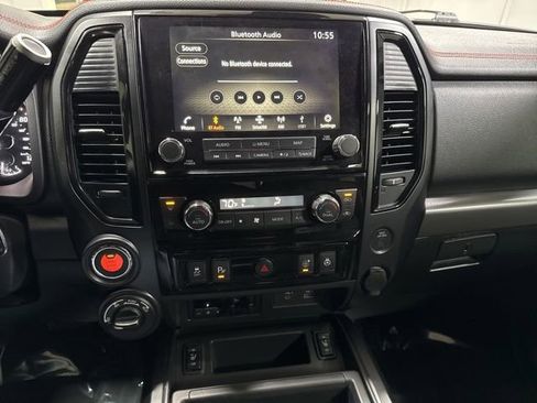 Used 2021 Nissan Titan PRO-4X w/ Pro-4x Convenience Package image 18