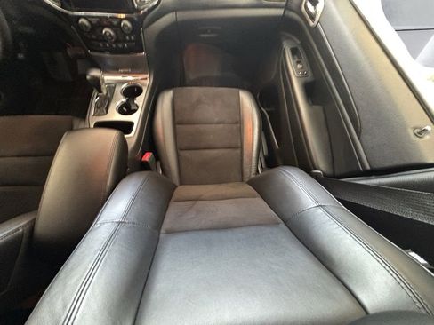 Used 2020 Jeep Grand Cherokee Altitude AWD/4WD image 16