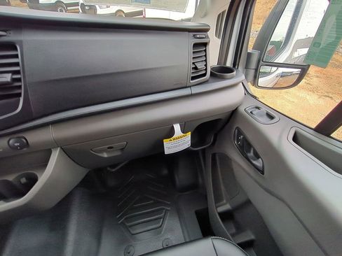 New 2026 Ford Transit 250 148 Medium Roof image 16