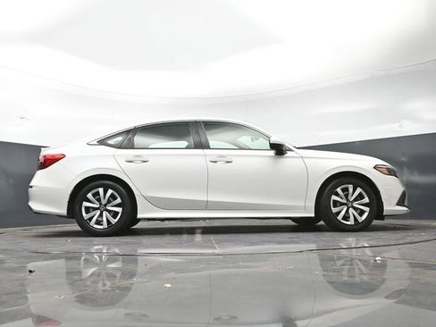 Used 2023 Honda Civic LX image 42