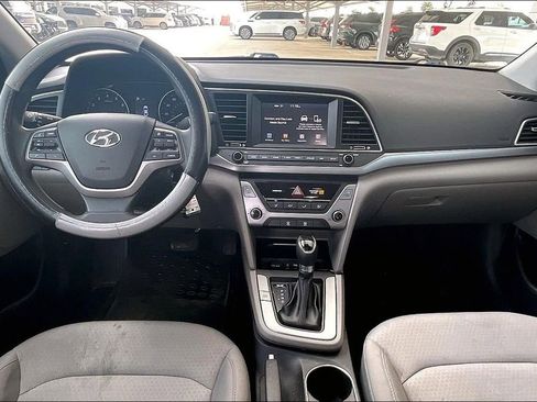 Used 2018 Hyundai Elantra SEL image 16