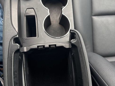 Used 2010 Mercedes-Benz C 300 4MATIC Sedan image 14