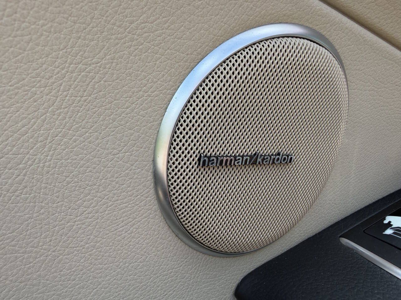 Used 2013 Mercedes-Benz SLK 350 image 38