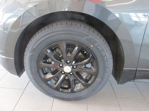 Used 2018 Chevrolet Equinox LT image 13