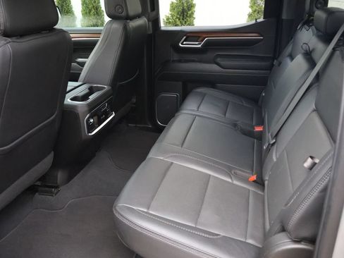 Certified 2023 GMC Sierra 1500 Denali w/ Denali Reserve Package AWD/4WD image 15
