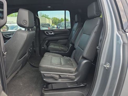 Used 2023 Chevrolet Suburban Z71 w/ Luxury Package AWD/4WD image 17