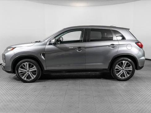 Used 2024 Mitsubishi Outlander Sport SE image 3