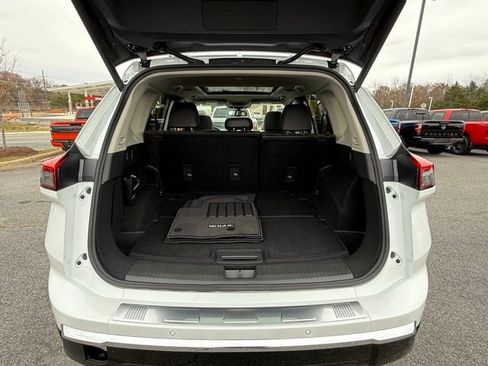 New 2026 Nissan Rogue Platinum w/ Platinum Premium Package image 17
