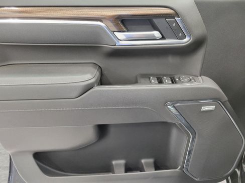Used 2026 Chevrolet Silverado 1500 LT Trail Boss w/ Convenience Package II AWD/4WD image 25