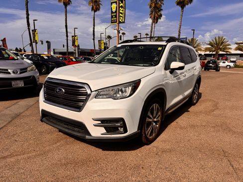 Used 2019 Subaru Ascent Limited w/ Popular Package #3 AWD/4WD image 3