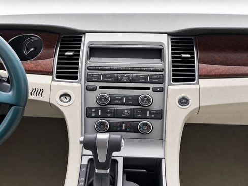 Used 2010 Ford Taurus Limited FWD image 13