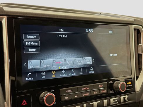 Used 2025 Nissan Frontier SV AWD/4WD image 21