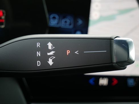 New 2026 Chevrolet Equinox EV RS image 9