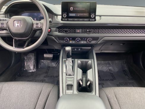 Used 2025 Honda Accord LX image 11