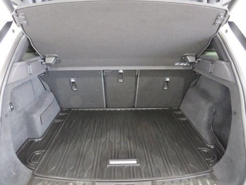 Used 2020 Land Rover Range Rover Evoque R-Dynamic S image 27