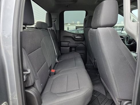 Used 2020 Chevrolet Silverado 1500 Custom w/ Custom Value Package RWD image 16