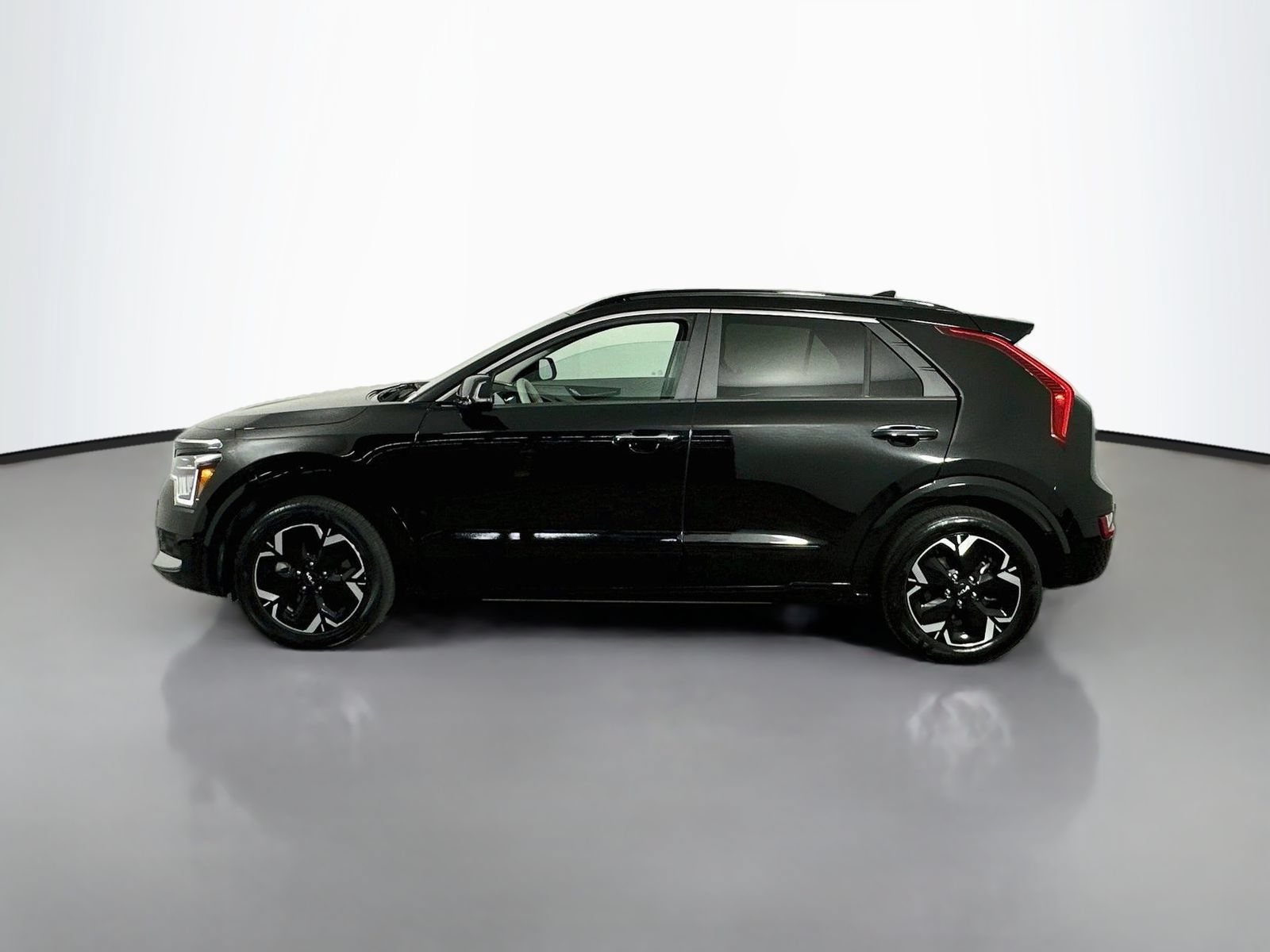 Used 2024 Kia Niro Wave FWD image 4
