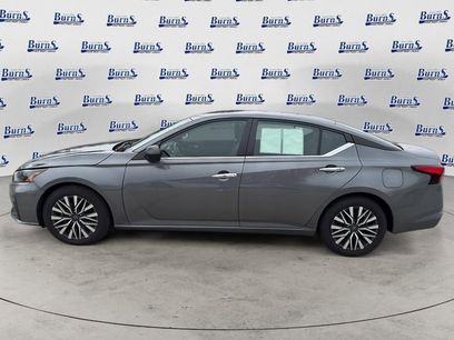 Used 2024 Nissan Altima 2.5 SV