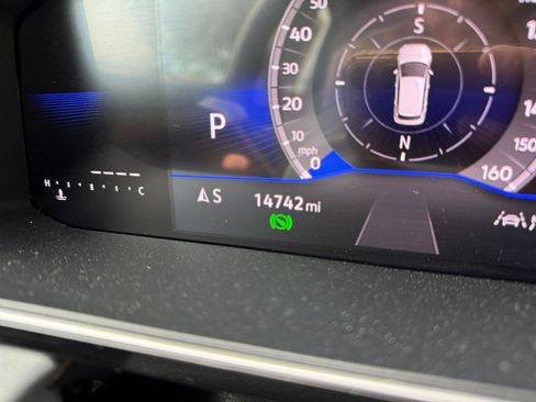 Used 2025 Volkswagen Jetta SE image 34