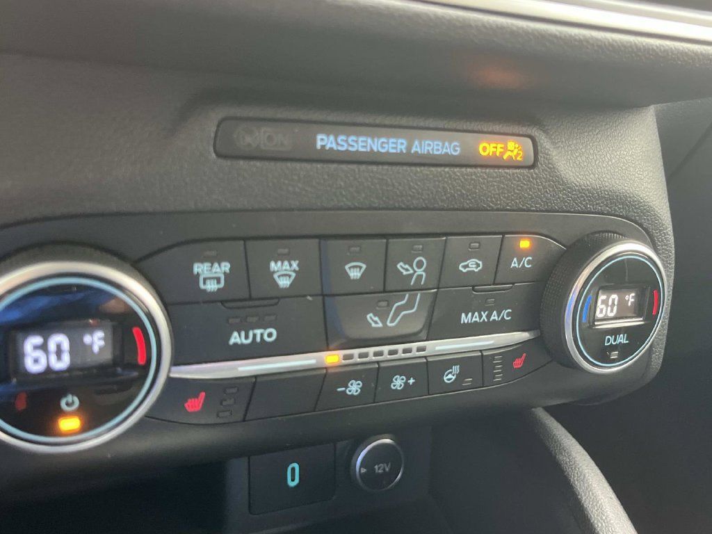 Used 2020 Ford Escape Titanium AWD/4WD image 38