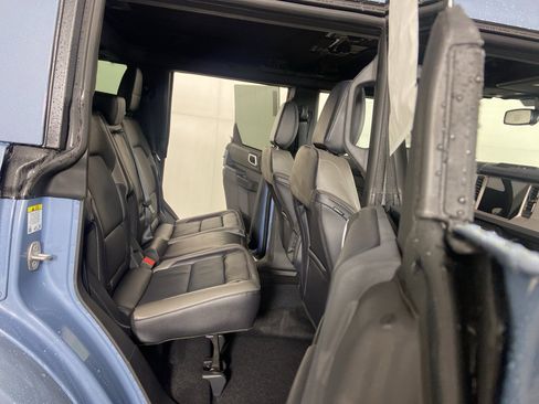 New 2025 Ford Bronco Outer Banks image 9