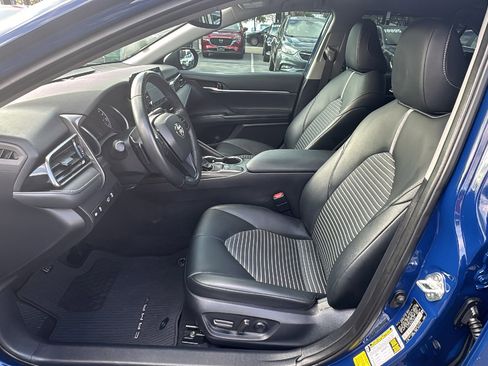 Used 2023 Toyota Camry SE w/ Convenience Package image 14