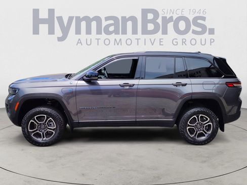 Used 2023 Jeep Grand Cherokee Trailhawk w/ Luxury Tech Group III AWD/4WD image 6