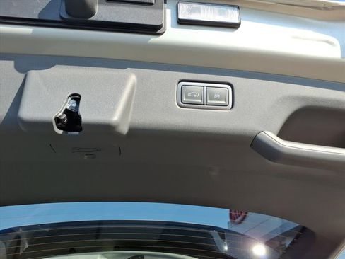 New 2026 Kia EV9 Wind image 9