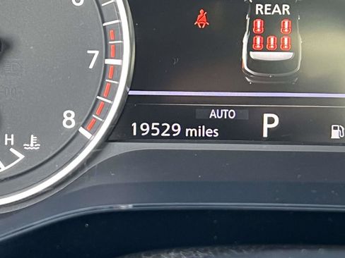 Used 2024 Nissan Pathfinder SL w/ SL Premium Package image 29