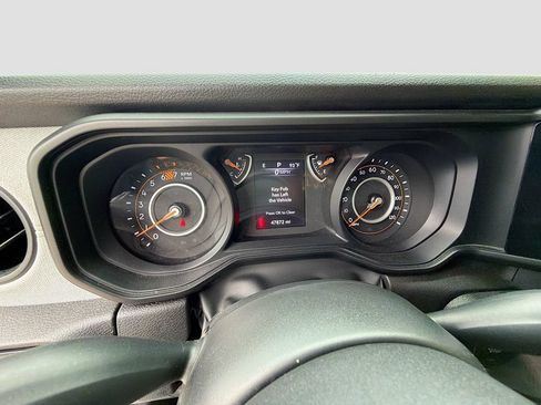 Used 2024 Jeep Wrangler Unlimited Sport AWD/4WD image 40