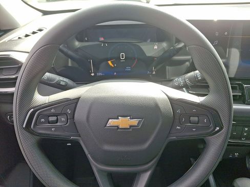 New 2026 Chevrolet TrailBlazer LT w/ Driver Confidence Package FWD image 17