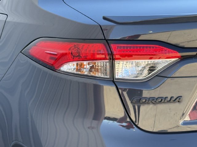 Used 2023 Toyota Corolla SE FWD image 6