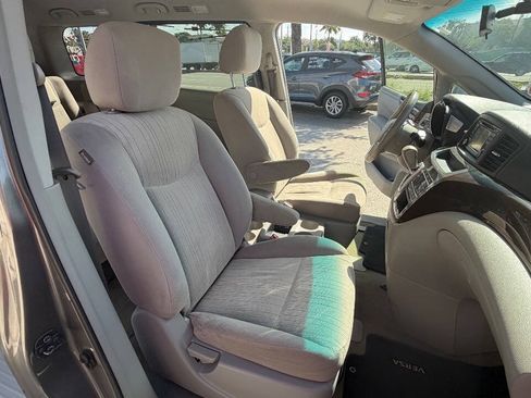 Used 2017 Nissan Quest SV FWD image 10