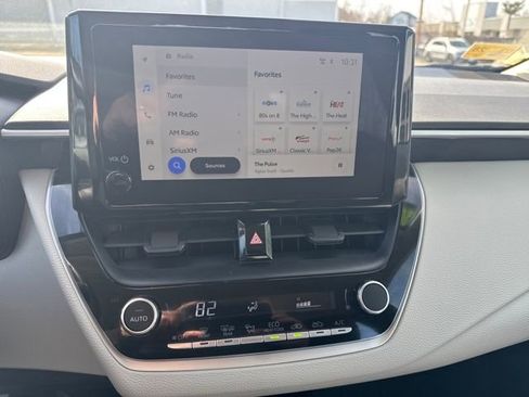 Used 2026 Toyota Corolla LE image 23