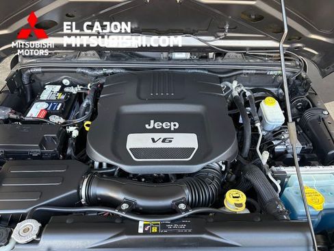 Used 2018 Jeep Wrangler Sport AWD/4WD image 20