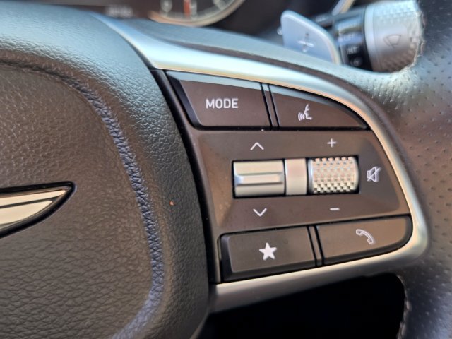 Used 2025 Genesis G70 2.5T AWD/4WD image 32