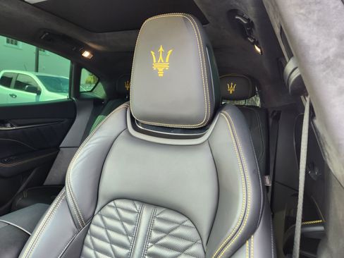 Used 2022 Maserati Levante F Tributo AWD/4WD image 15