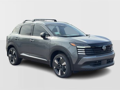 New 2026 Nissan Kicks SR w/ Cold Weather Package image 9