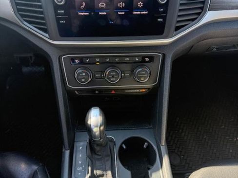 Used 2018 Volkswagen Atlas SE image 11