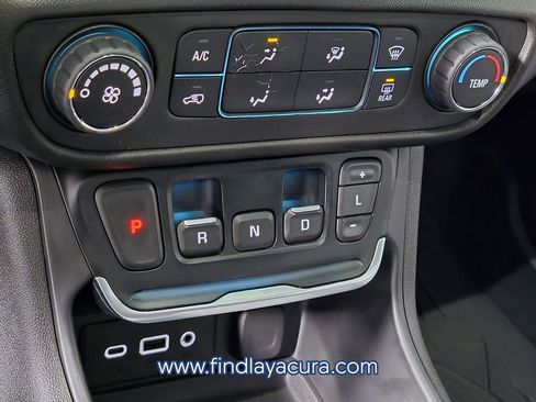 Used 2021 GMC Terrain SLE w/ Elevation Edition image 21