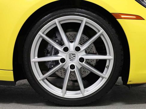 Certified 2022 Porsche 911 Carrera image 12