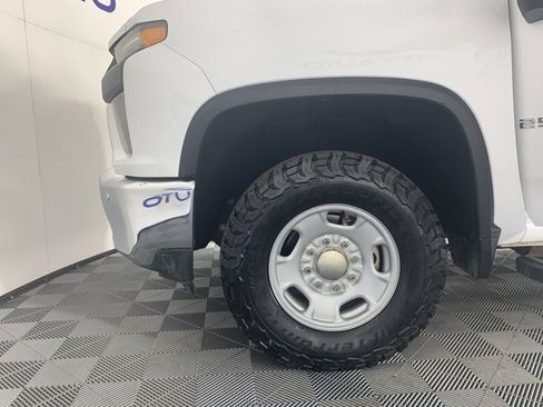 Used 2020 Chevrolet Silverado 2500 W/T w/ WT Safety Package image 11