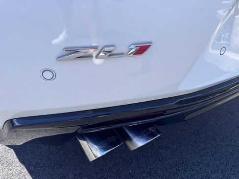 Used 2018 Chevrolet Camaro ZL1 RWD image 4