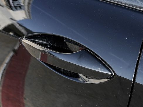 Used 2017 Lexus RC F w/ Premium Package image 36