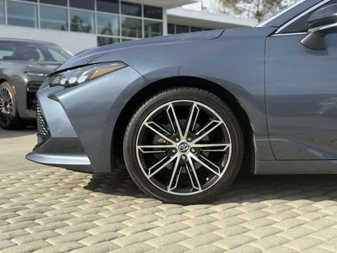 Used 2019 Toyota Avalon XSE w/ All Weather Liner Package image 10