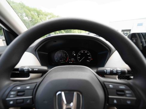 New 2026 Honda HR-V LX image 15